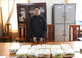 Hà Tĩnh Bắt đối tượng vận chuyển 11kg ma túy đá trên xe taxi