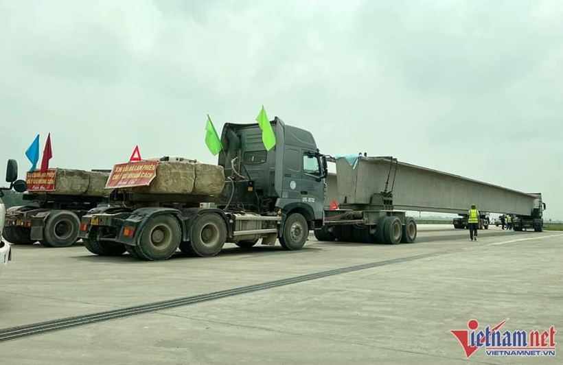Hà Tĩnh Phạt 369 triệu đối với xe tự chế chở dầm cầu quá khổ