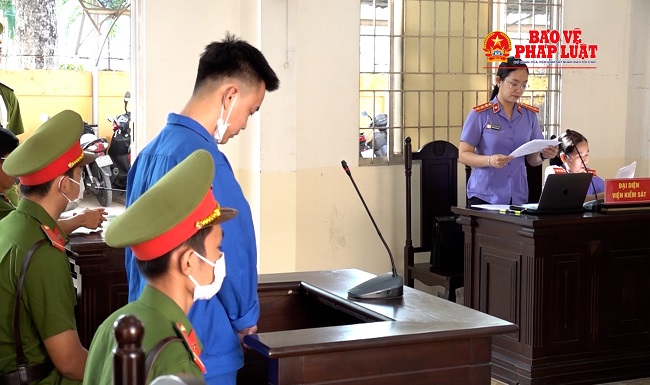 Lãnh án 20 năm tù vì vận chuyển ma túy thuê cho chị ruột