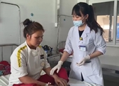 Phẫu thuật khối u khủng thòng xuống ngực cho bệnh nhân nữ ở Đắk Lắk