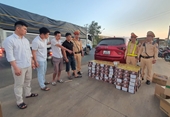 Thuê xe ô tô chở hơn 300 kg pháo hoa nổ đi tiêu thụ thì bị bắt tại Đắk Lắk