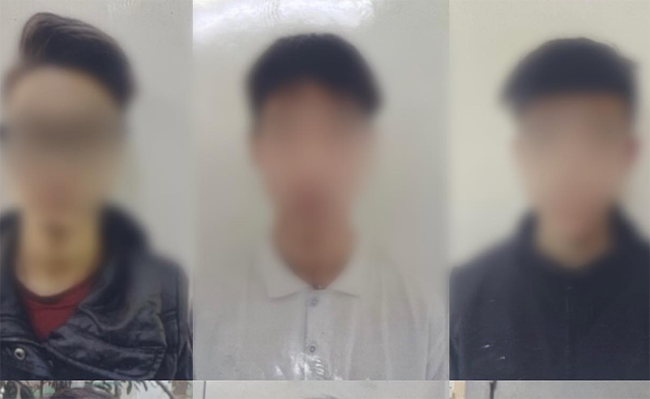 Bắt nhóm thanh thiếu niên ngang nhiên đuổi chém người trên phố Hà Nội