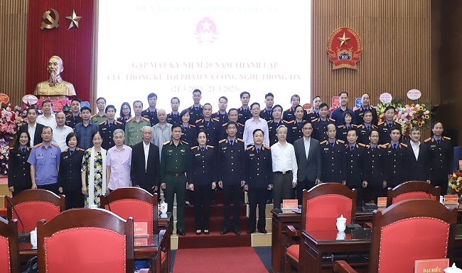 Cục Thống kê tội phạm và Công nghệ thông tin gặp mặt kỷ niệm 20 năm thành lập