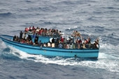 Thuyền chở người di cư liên tiếp chìm ngoài khơi Tunisia, hàng chục người chết đuối