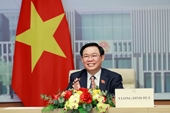 Chủ tịch Quốc hội Vương Đình Huệ hội đàm trực tuyến với Uỷ viên trưởng Nhân đại toàn quốc Trung Quốc