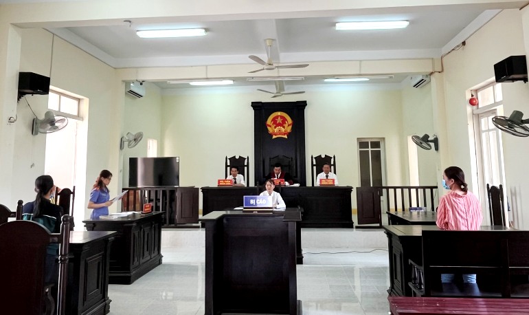 Phiên tòa xét xử rút kinh nghiệm vụ án dân sự Yêu cầu bồi thường thiệt hại do tài sản bị xâm phạm