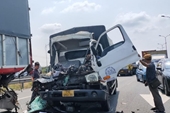 Tai nạn trên cao tốc Long Thành - TP HCM, tài xế tử vong trong cabin