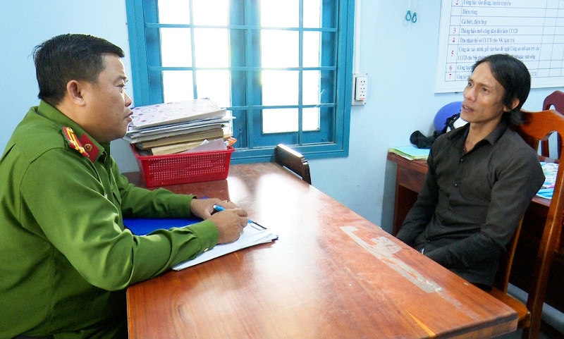 Khởi tố, bắt tạm giam đối tượng lừa đảo chiếm đoạt tài sản có nhiều tiền án