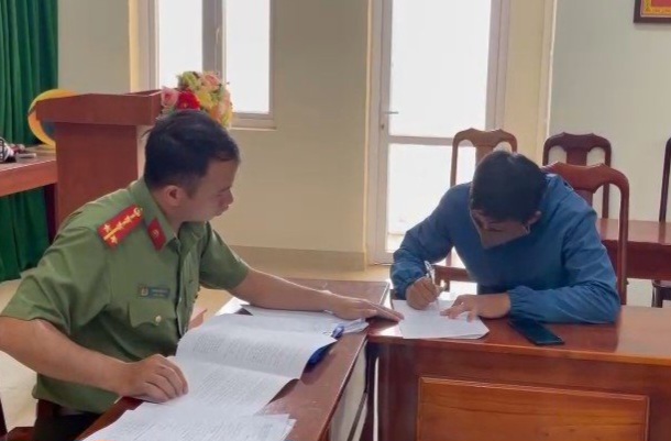 Xử phạt chủ Facebook đăng tin giả tuyển người đi đánh nhau để “câu like”