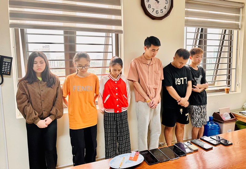 Bắt quả tang 3 cô gái dự tiệc ma túy cùng 3 thanh niên trong phòng trọ