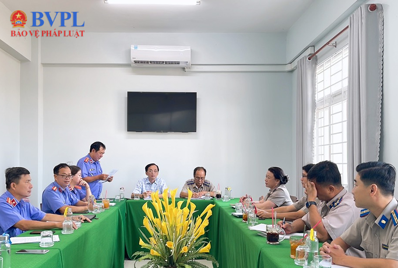 Trực tiếp kiểm sát hoạt động thi hành án dân sự tại tỉnh Sóc Trăng