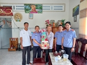 VKSND huyện Giồng Riềng thăm và chúc tết Chol Chnam Thmay của đồng bào Khmer