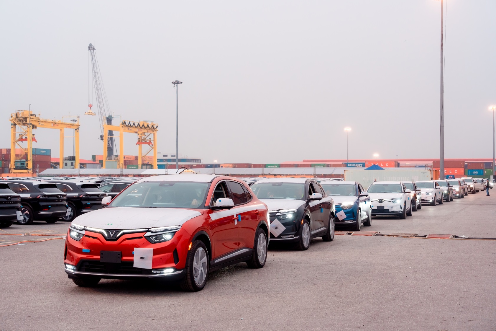 VinFast xuất khẩu 1 879 xe VF 8 tiếp theo tới Bắc Mỹ