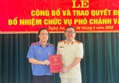 VKSND tỉnh Nghệ An trao quyết định bổ nhiệm chức vụ Phó Chánh Văn phòng