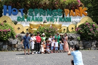 Khu du lịch ở Đà Nẵng thu hút đông đảo du khách trong dịp lễ 30 4