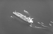 Iran bắt giữ tàu chở dầu thứ hai trong khi căng thẳng với Mỹ