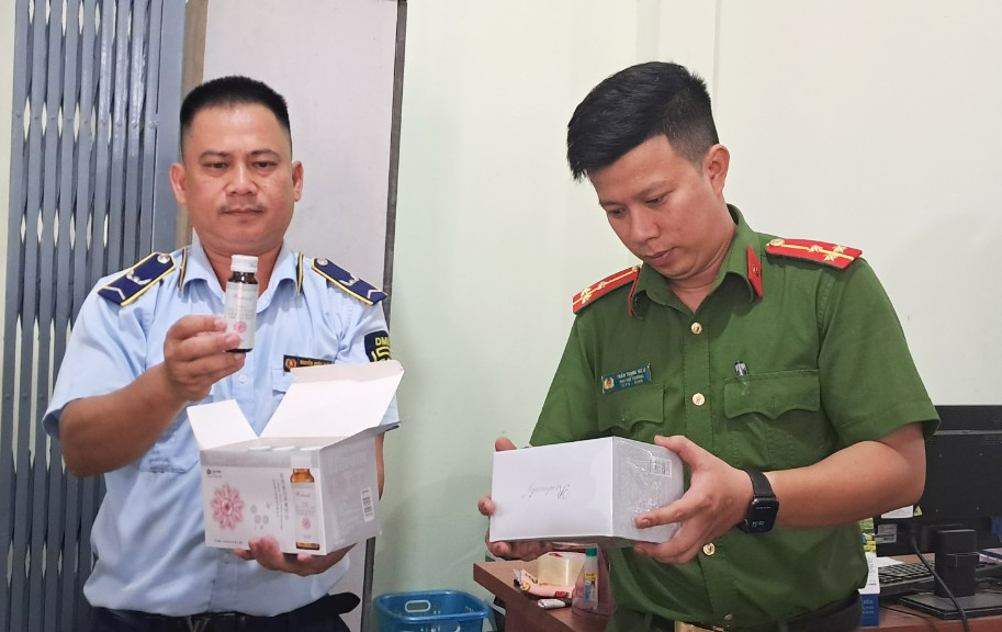 Tạm giữ hơn 7 500 sản phẩm và 5,5 tấn quế nghi nhập lậu