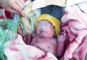 Phát hiện bé trai sơ sinh bị bỏ rơi bên đường ở Đắk Lắk