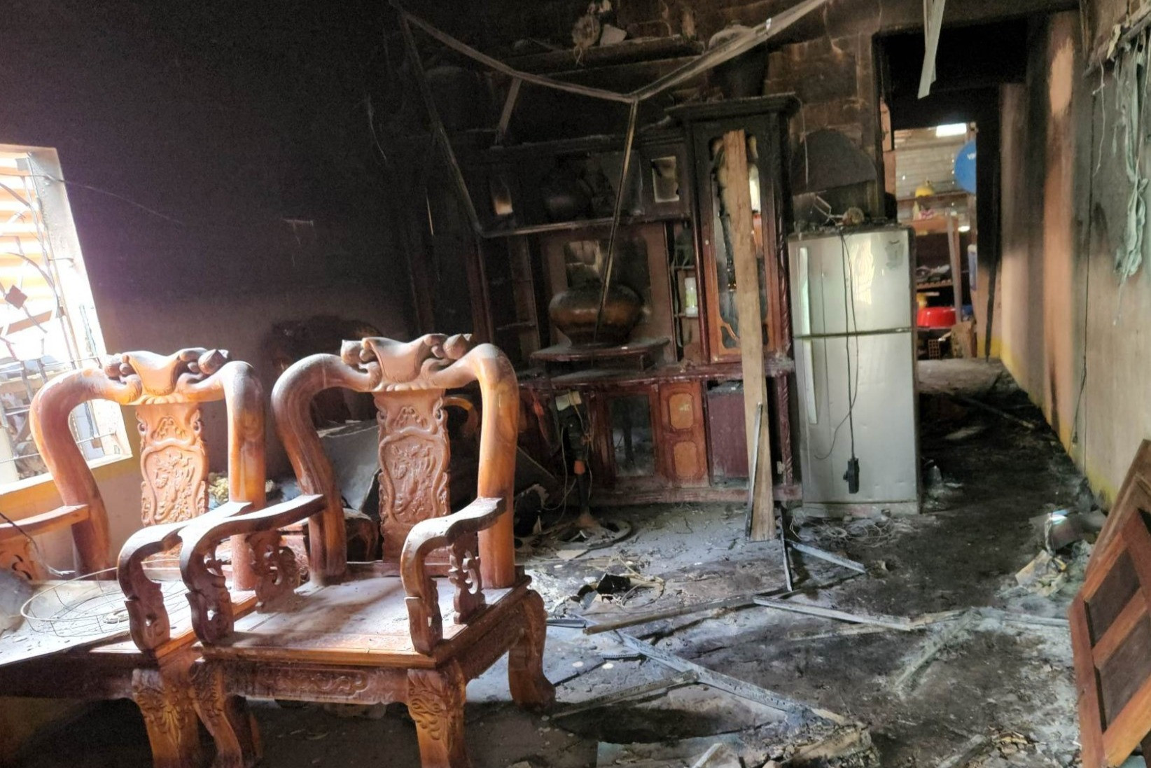 Mắc kẹt trong đám cháy, cháu bé 6 tuổi tử vong thương tâm ở Gia Lai