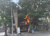 Cháy dữ dội quán cà phê Phê La ở phố cổ Hàng Cót