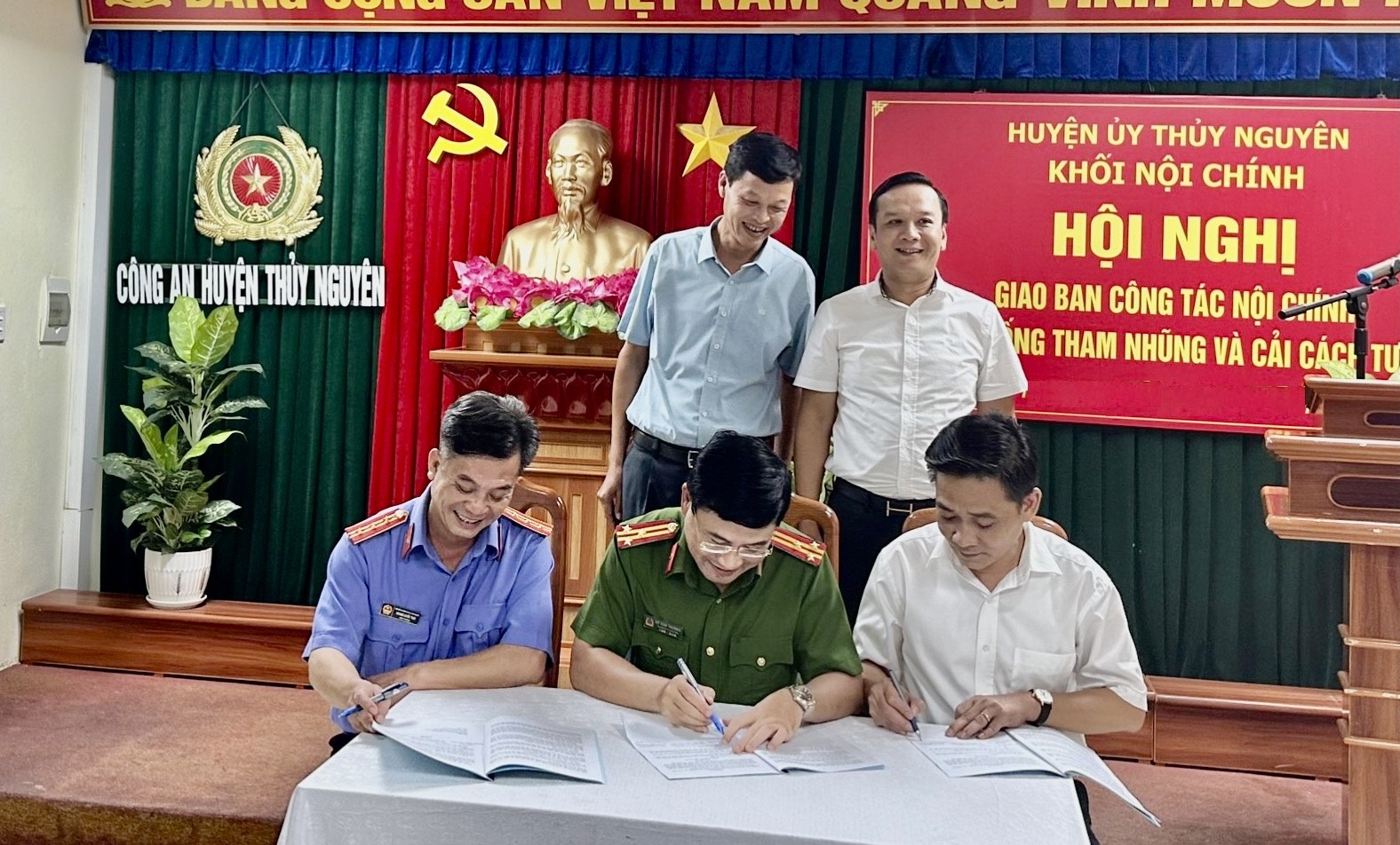 Liên ngành Tư pháp huyện Thủy Nguyên ký Quy chế phối hợp trong giải quyết án hình sự