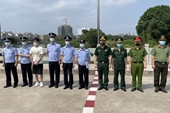 Bắt một đối tượng truy nã người Trung Quốc lẩn trốn tại Việt Nam