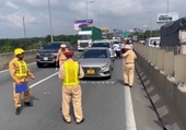 Tai nạn liên hoàn giữa 5 ôtô trên cao tốc TP HCM - Long Thành – Dầu Giây