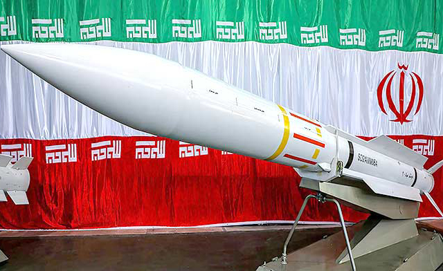 Iran chuẩn bị công bố tên lửa siêu thanh tự phát triển đạt tốc độ Mach 13