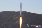 Triều Tiên thông tin sự cố tên lửa đẩy rơi xuống biển Hoàng Hải trong vụ phóng vệ tinh