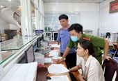Hình ảnh Kiểm sát viên tham gia khám xét các cơ sở y tế tại Đồng Nai