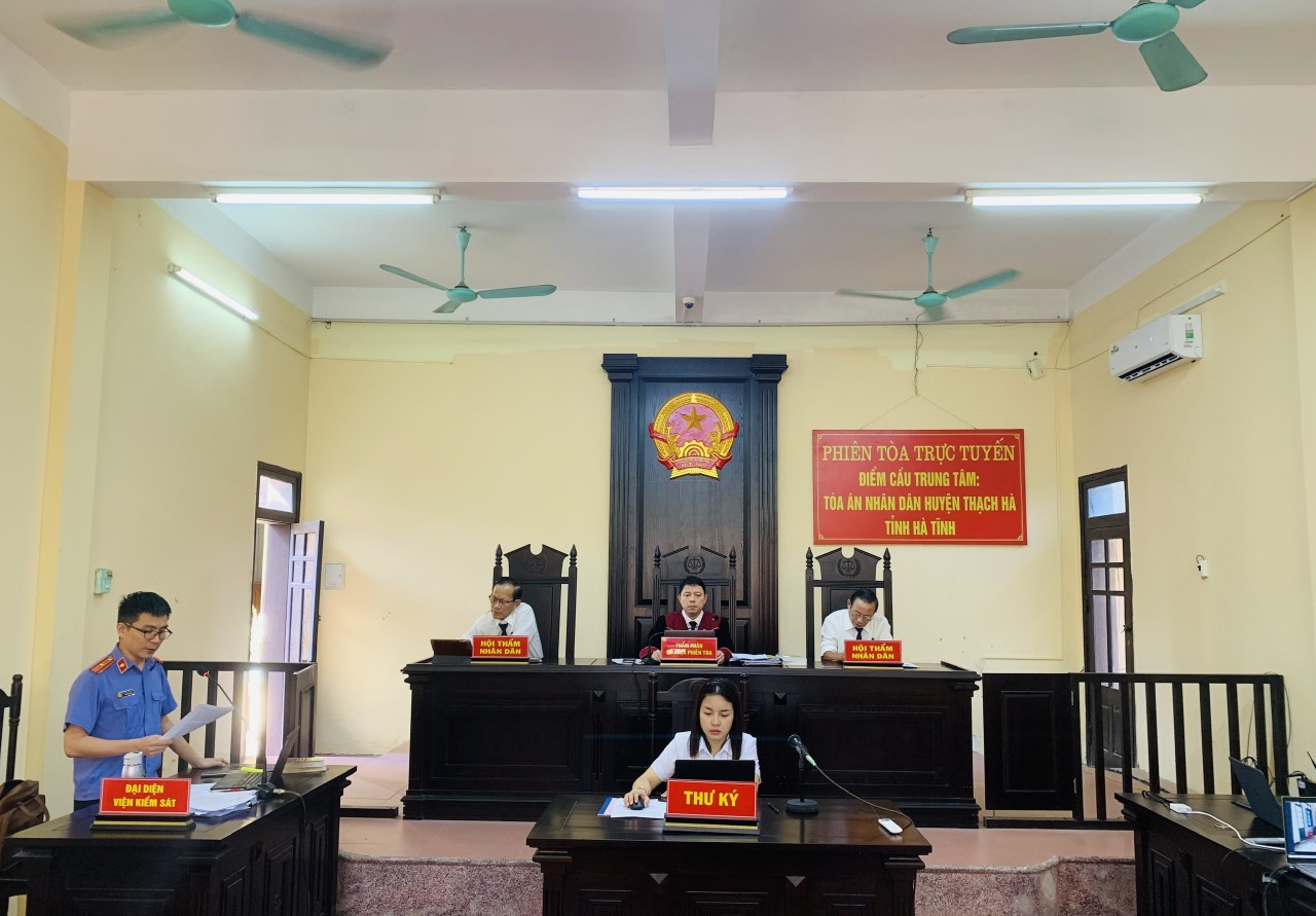VKSND huyện Thạch Hà phối hợp tổ chức các phiên tòa trực tuyến