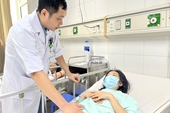 Mổ cấp cứu một bệnh nhân nữ 17 tuổi bị thủng ruột vì nuốt tăm