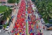 Ấn tượng hơn 6 000 tà áo dài trên phố biển Nha Trang
