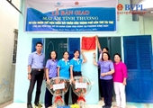 Hội Phụ nữ VKSND TP Cần Thơ trao tặng nhà mái ấm tình thương