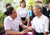 Phó Thủ tướng Trần Lưu Quang thăm, viếng các nạn nhân trong vụ việc xảy ra ở Đắk Lắk