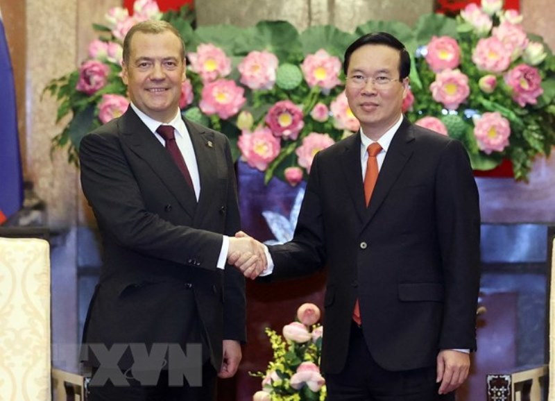 Lãnh đạo Nhà nước, Chính phủ và Quốc hội điện mừng Quốc khánh LB Nga