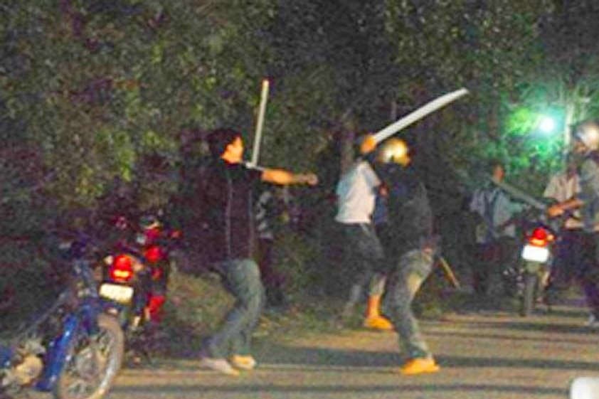Nam thanh niên bị đánh chết bởi nhóm thanh niên cấm tán gái làng