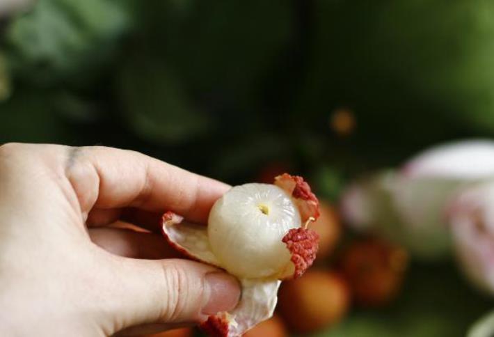 Cách để vải thiều nhiều tháng vẫn căng mọng tươi như mới hái