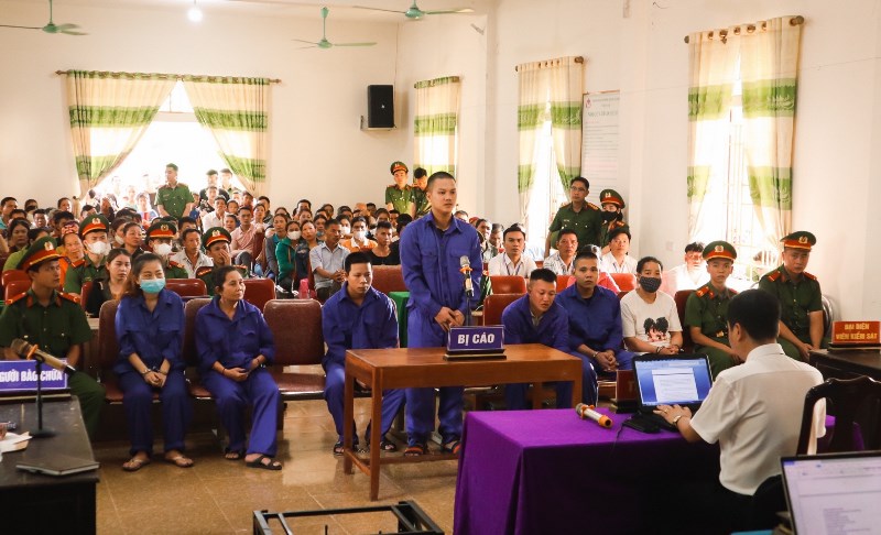 Thực hành quyền công tố, kiểm sát xét xử lưu động 2 vụ án ma túy tại xã Bình Chuẩn