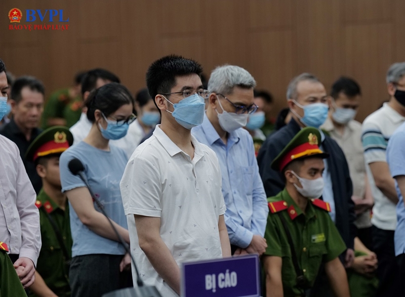 Đại diện Viện kiểm sát chỉ rõ hành vi, thủ đoạn phạm tội của cựu ĐTV Hoàng Văn Hưng