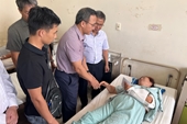 Lãnh đạo Ủy ban ATGT Quốc gia thăm hỏi nạn nhân vụ TNGT đặc biệt nghiêm trọng tại Khánh Hòa