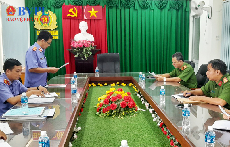 Trực tiếp Kiểm sát việc giải quyết khiếu nại, tố cáo tại Cơ quan CSĐT Công an huyện