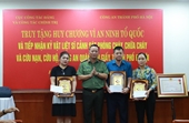 Truy tặng Huy chương Vì an ninh Tổ quốc cho cán bộ Cảnh sát PCCC hy sinh