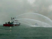 Tàu du lịch Quảng Ninh cháy trên vùng biển Hải Phòng