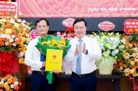 Bổ nhiệm Giám đốc Sở Khoa học và Công nghệ Nghệ An