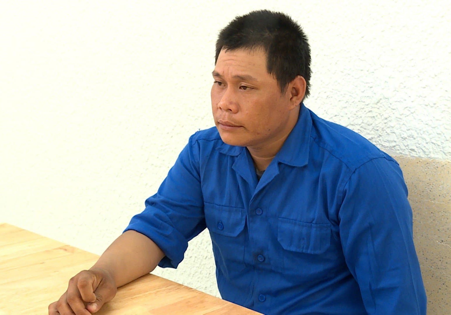 Bắt đối tượng có nhiều tiền án chuyên “đá nóng” xe môtô