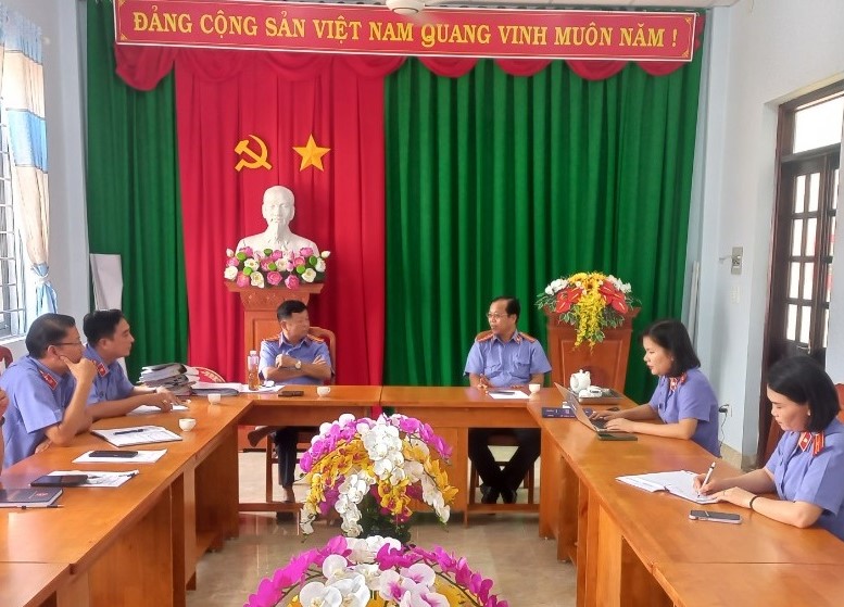 Trực tiếp kiểm tra việc thực hiện Quy định về án trả hồ sơ điều tra bổ sung