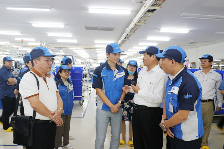 Ban Kinh tế Trung ương khảo sát tình hình quan hệ lao động trong doanh nghiệp trên địa bàn tỉnh Bình Dương