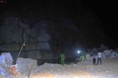 Kiểm sát khám nghiệm hiện trường vụ cháu bé tử vong tại mỏ đá Công ty Hương Xuân
