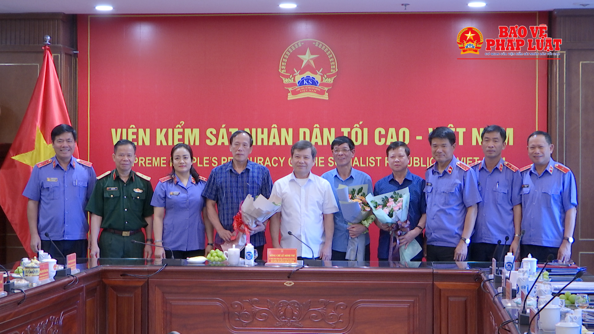 Lãnh đạo VKSND tối cao gặp mặt, chia tay cán bộ nghỉ hưu